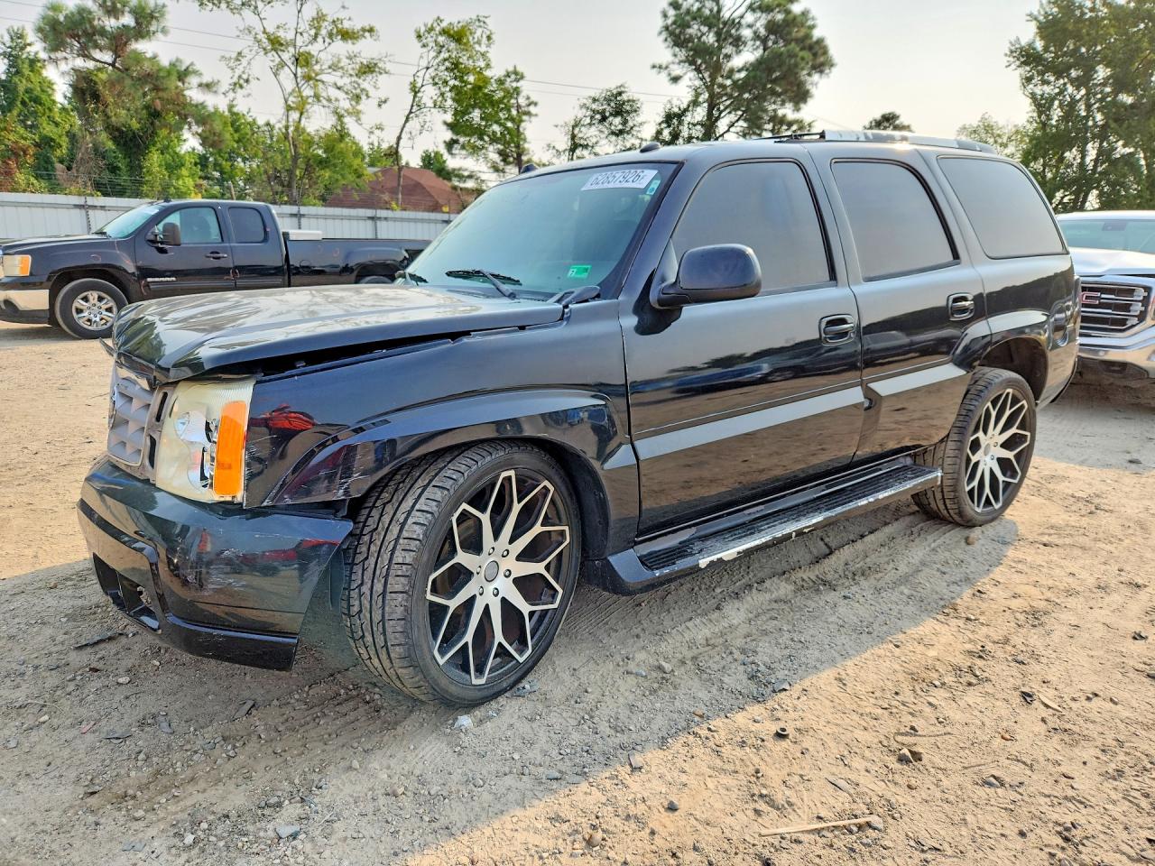 1GYEK63N85R139915 · 2005 CADILLAC ESCALADE