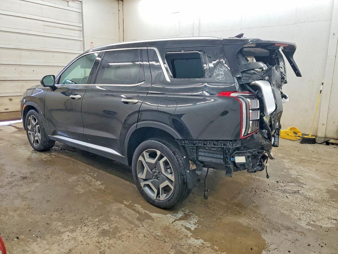 KM8R4DGE6SU925278 · 2025 HYUNDAI PALISADE · 2/14