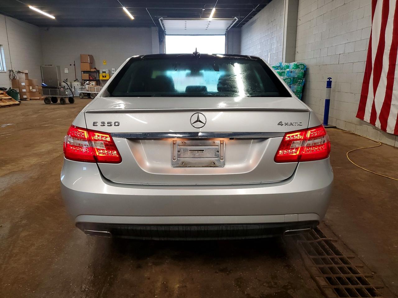 WDDHF8HB4BA301072 · 2011 MERCEDES-BENZ E · 6/12