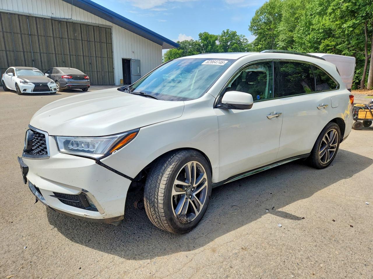 5J8YD4H81JL009574 · 2018 ACURA MDX