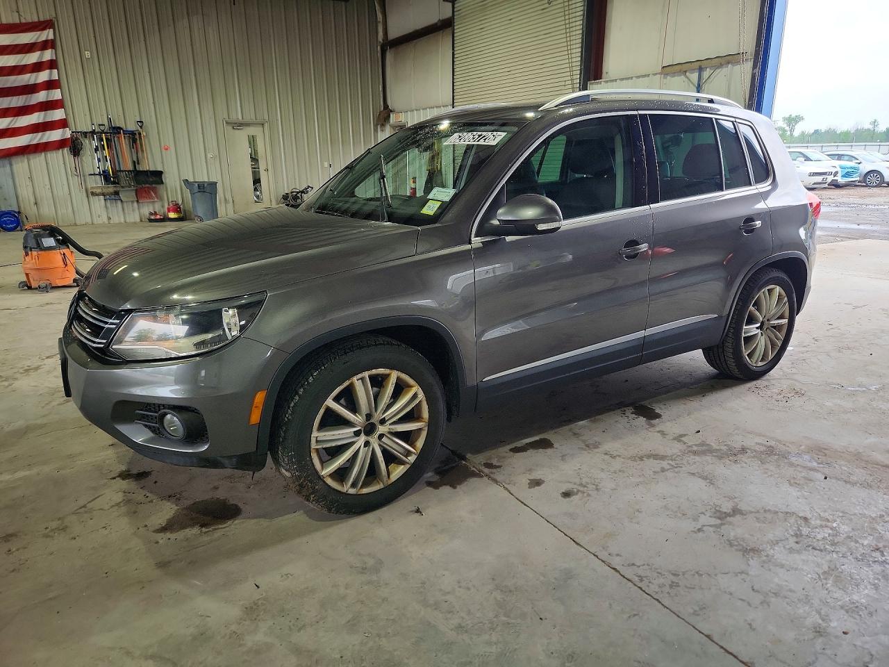 2012 VOLKSWAGEN TIGUAN
