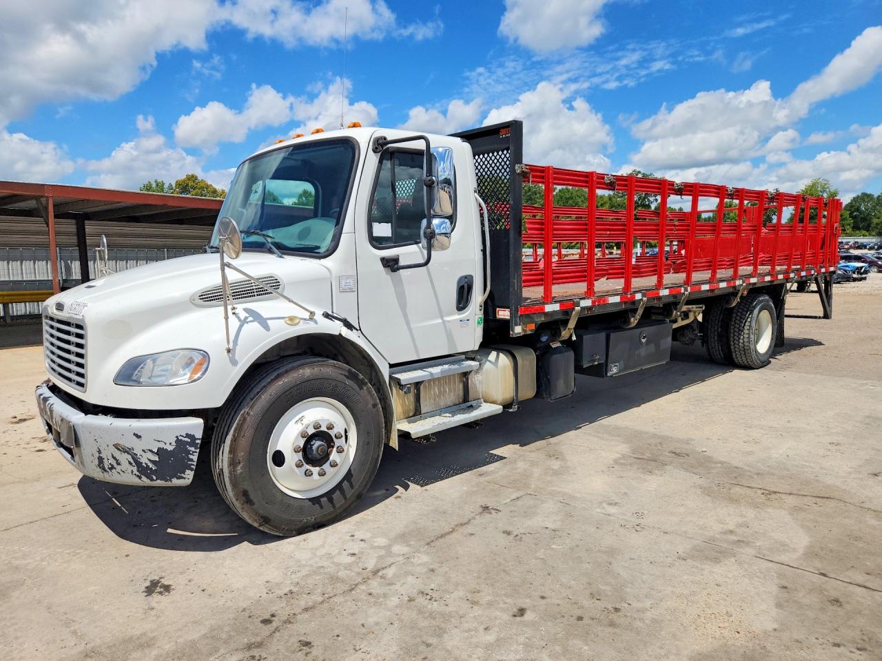 2018 FREIGHTLINER M2