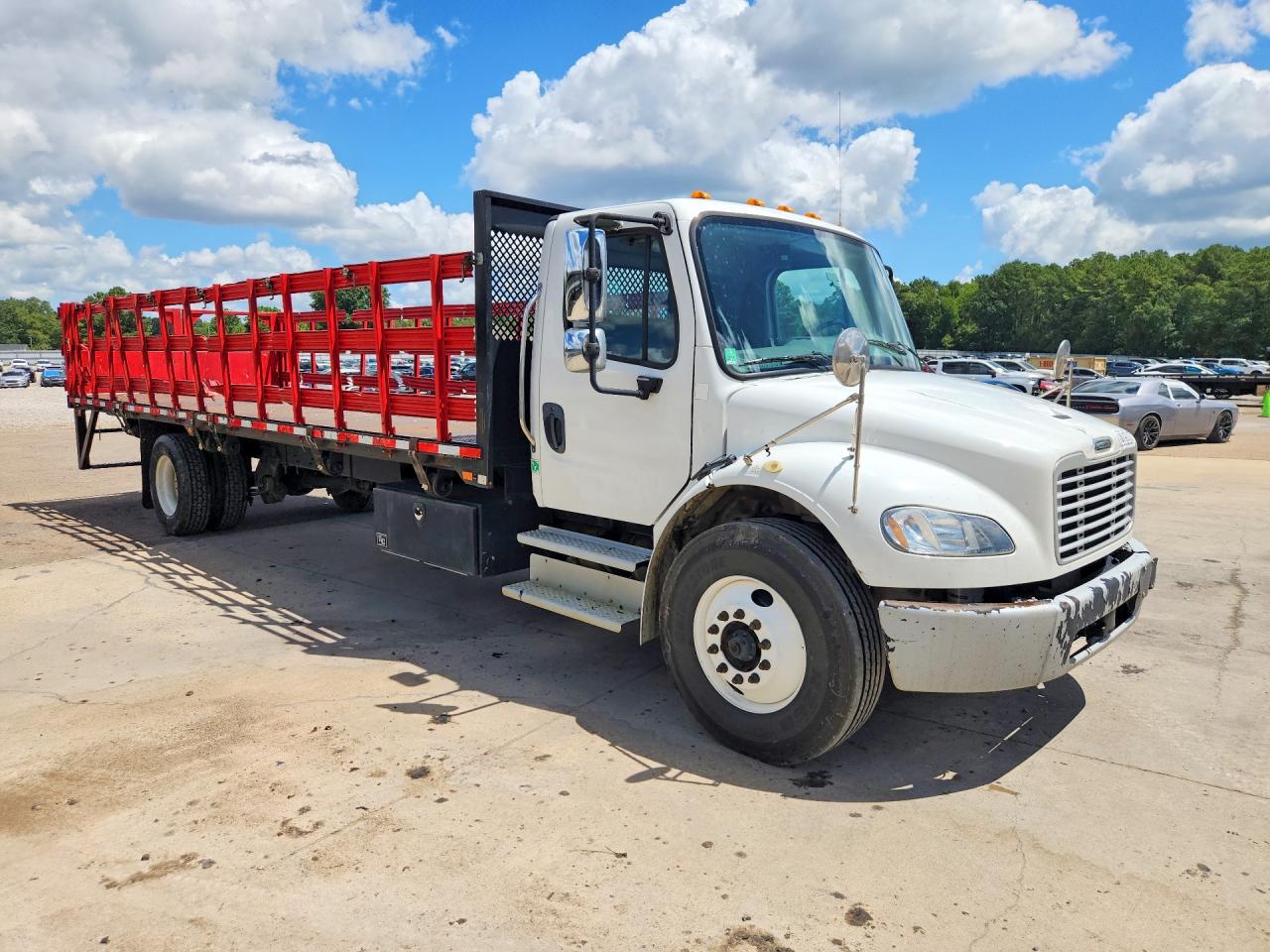 3ALACXFCXJDJY6343 · 2018 FREIGHTLINER M2 · 4/13
