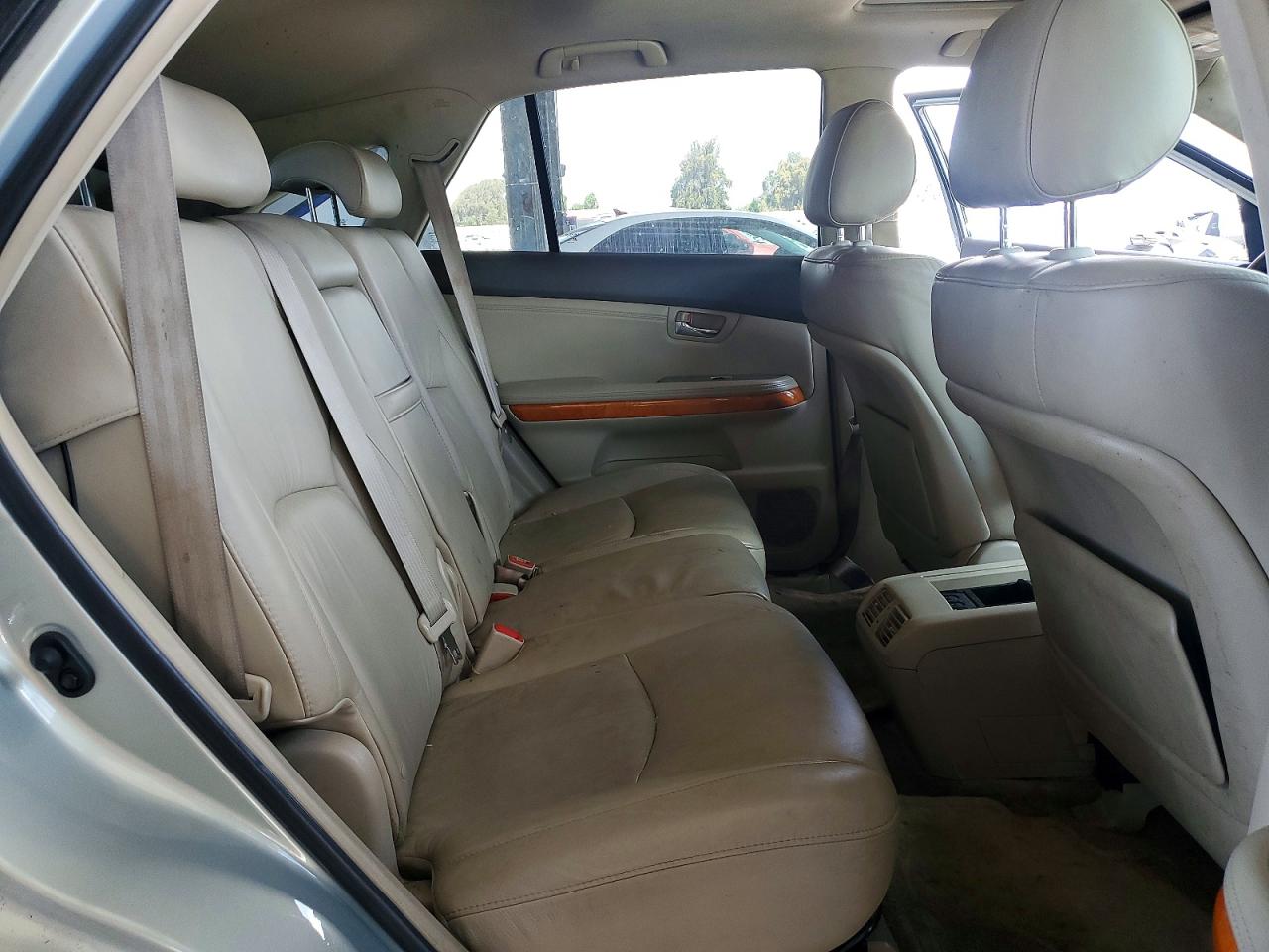 2T2GA31U76C052315 · 2006 LEXUS RX · 10/12