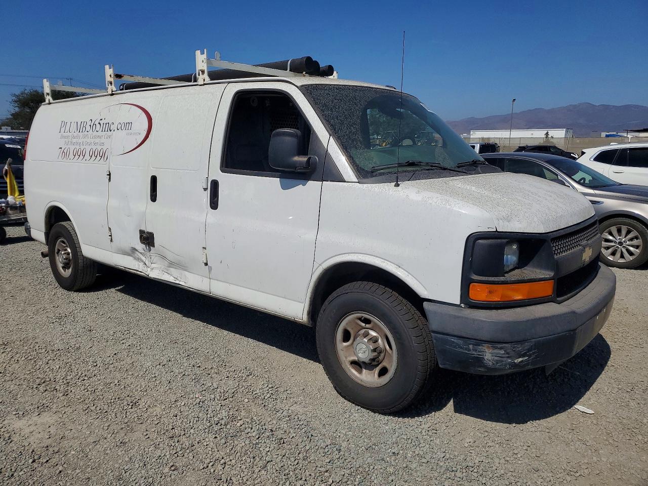 1GCWGGFF3F1107928 · 2015 CHEVROLET EXPRESS G2500 · 4/13