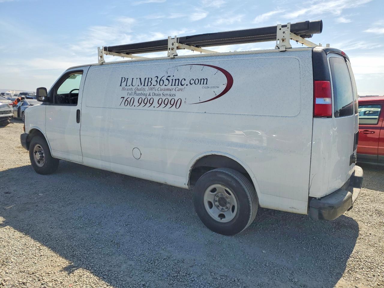 1GCWGGFF3F1107928 · 2015 CHEVROLET EXPRESS G2500 · 2/13