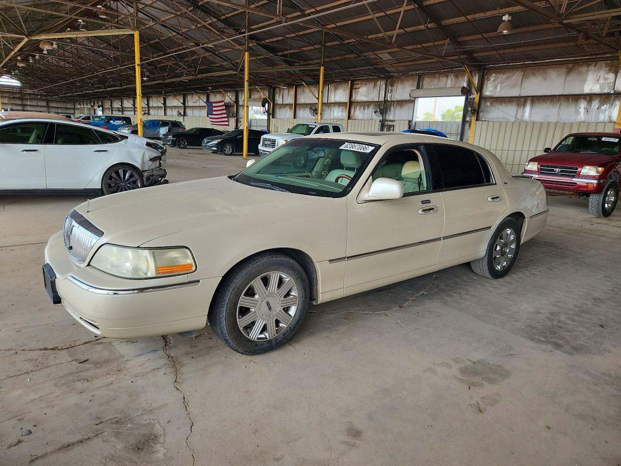 1LNHM83W23Y651217 · 2003 LINCOLN TOWN CAR
