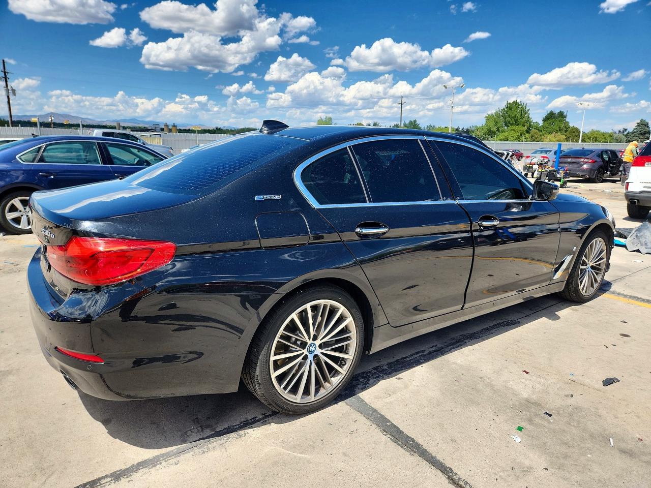 WBAJB1C5XJB084150 · 2018 BMW 530XE · 3/12