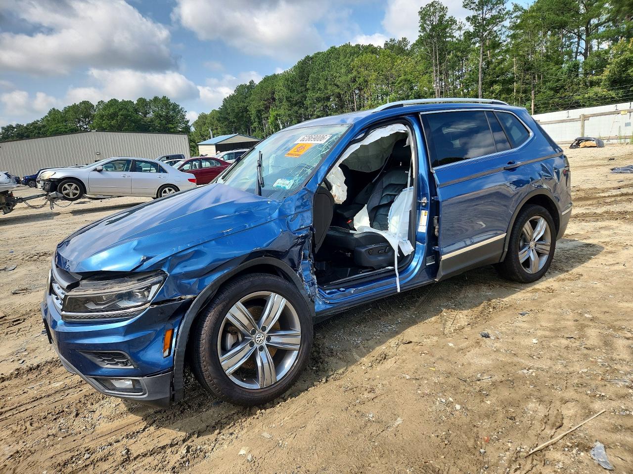 3VV4B7AX5KM031326 · 2019 VOLKSWAGEN TIGUAN