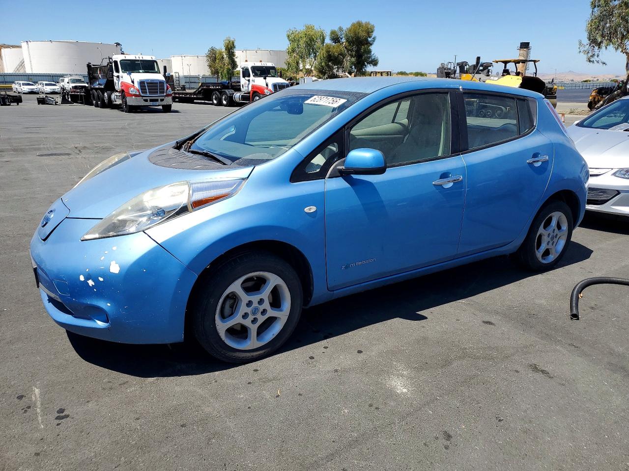 JN1AZ0CP2BT002016 · 2011 NISSAN LEAF