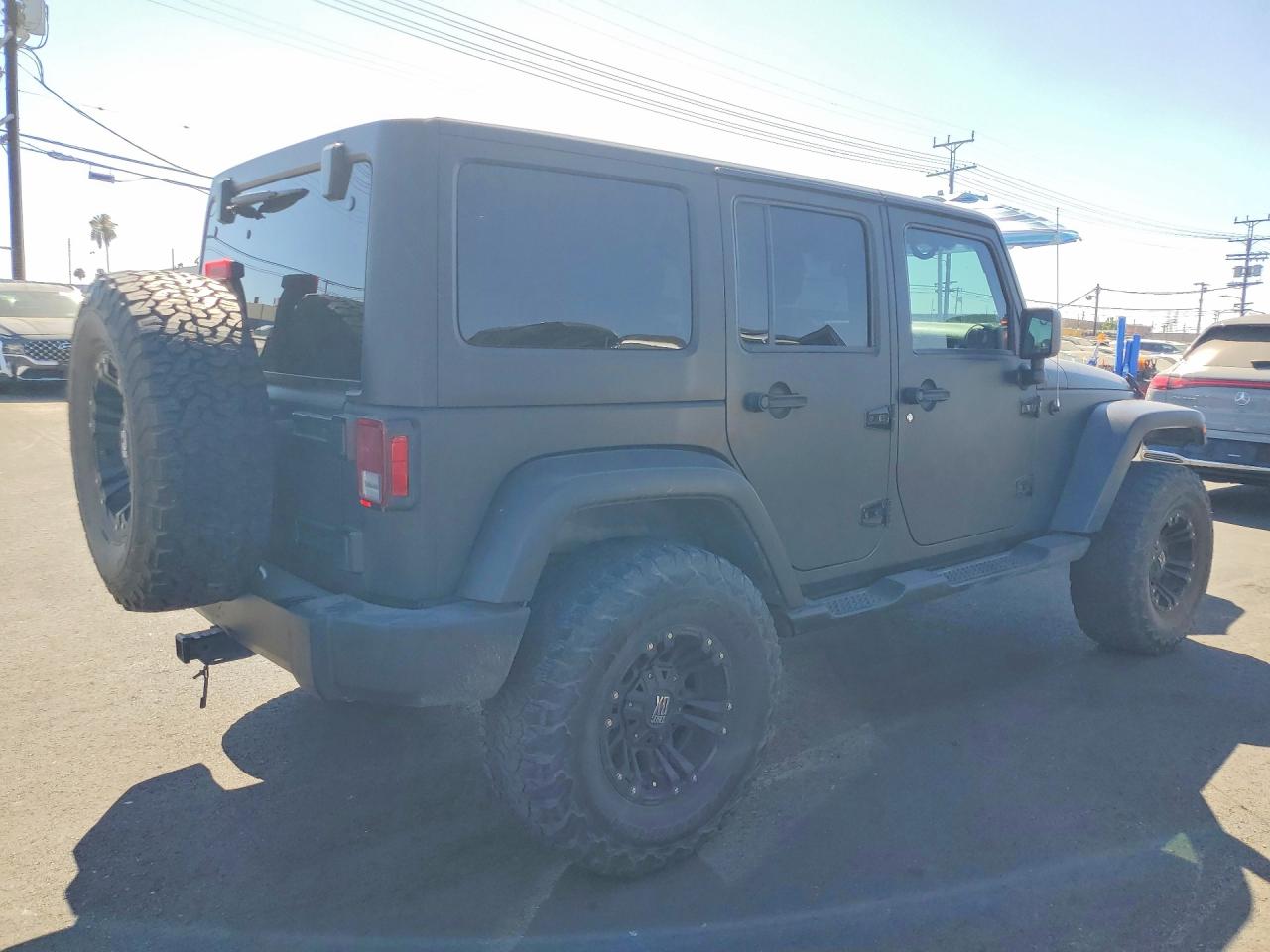 1C4HJWEG5HL684983 · 2017 JEEP WRANGLER UNLIMITED · 3/13