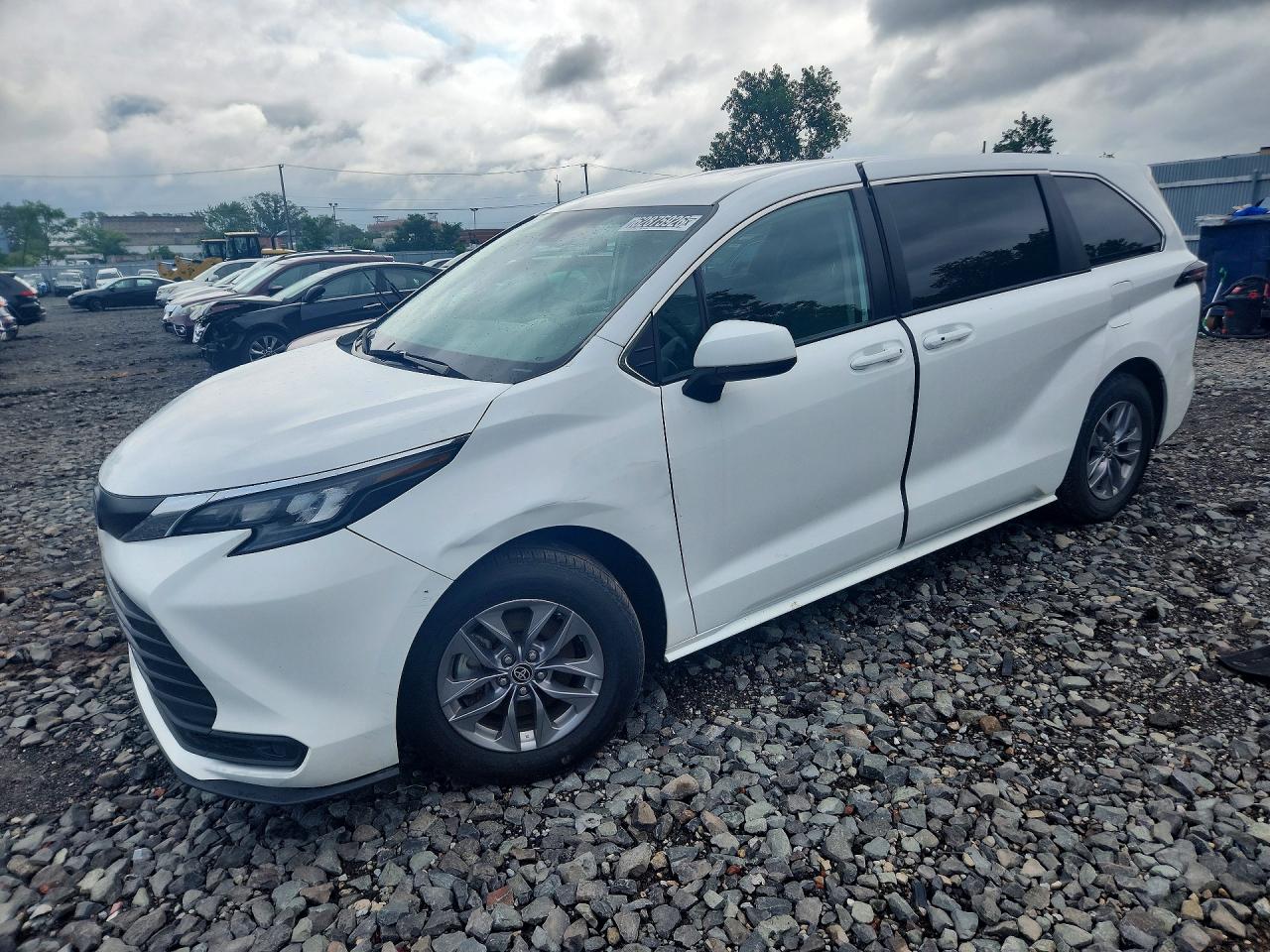 5TDKRKEC3RS195695 · 2024 TOYOTA SIENNA
