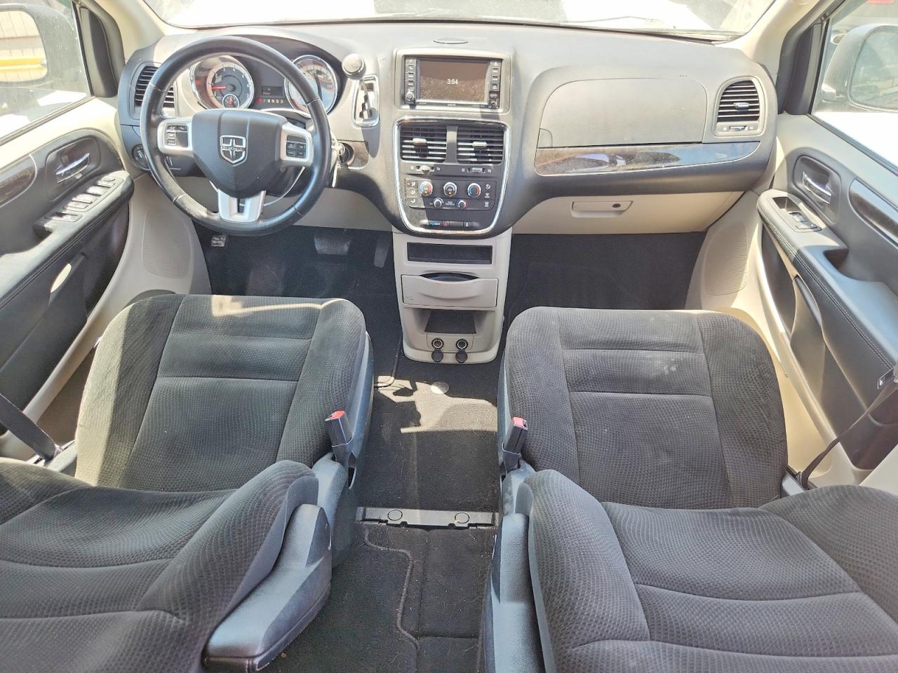 2C4RDGBG9HR776689 · 2017 DODGE GRAND CARAVAN · 8/13
