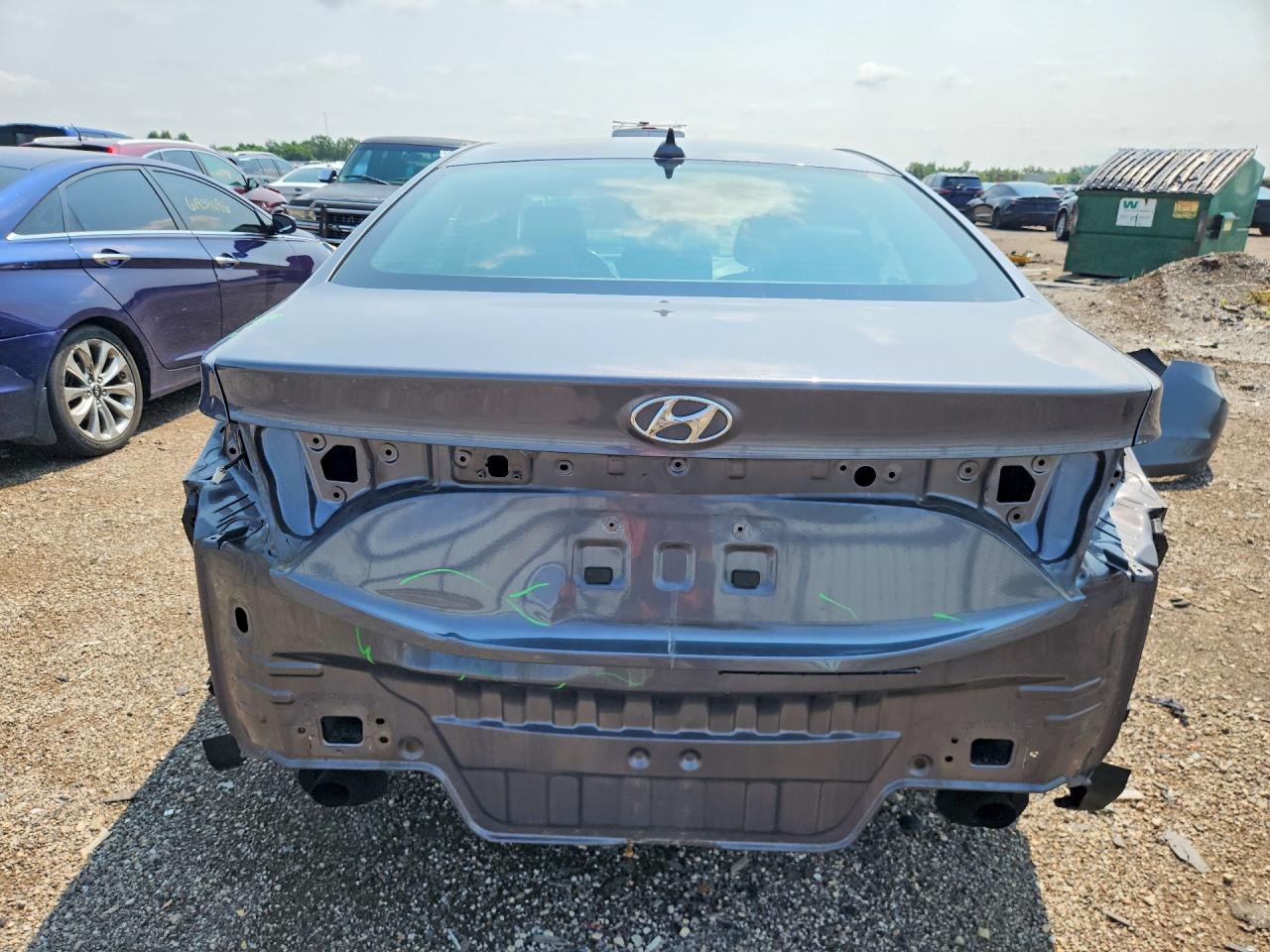 KMHFG4JG2CA161047 · 2012 HYUNDAI AZERA · 6/13