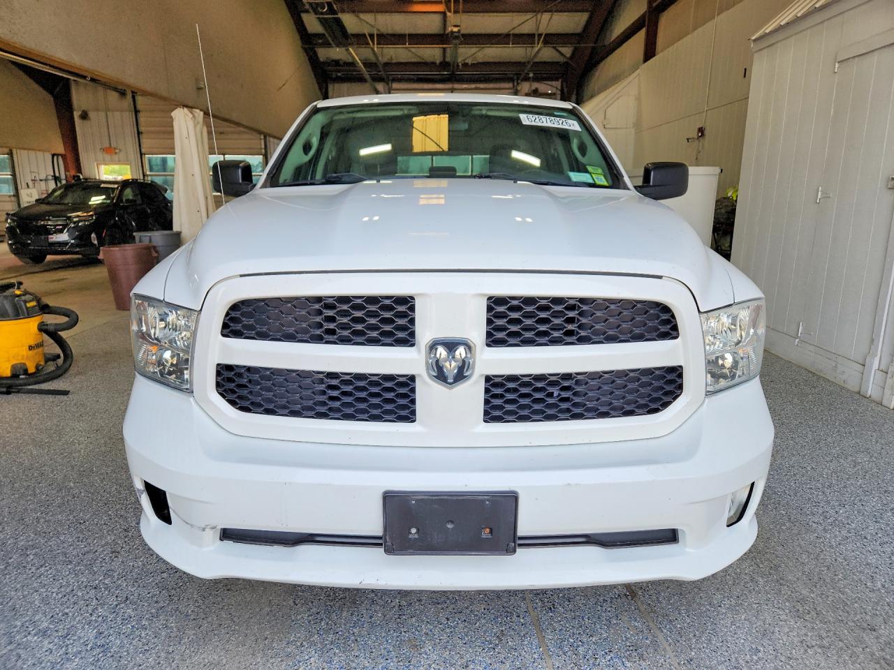 1C6RR7FG3HS862257 · 2017 RAM 1500 · 5/12