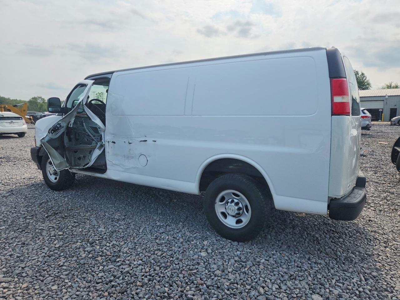 1GCWGAFP7K1369628 · 2019 CHEVROLET EXPRESS · 2/12