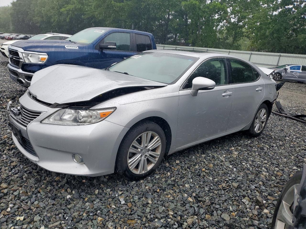 2014 LEXUS ES