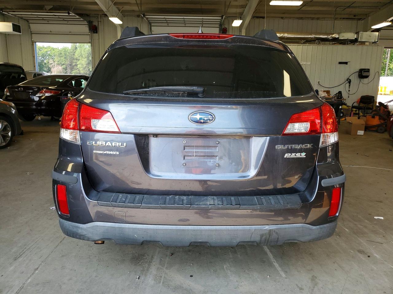 4S4BRBKC0D3287650 · 2013 SUBARU OUTBACK · 6/13