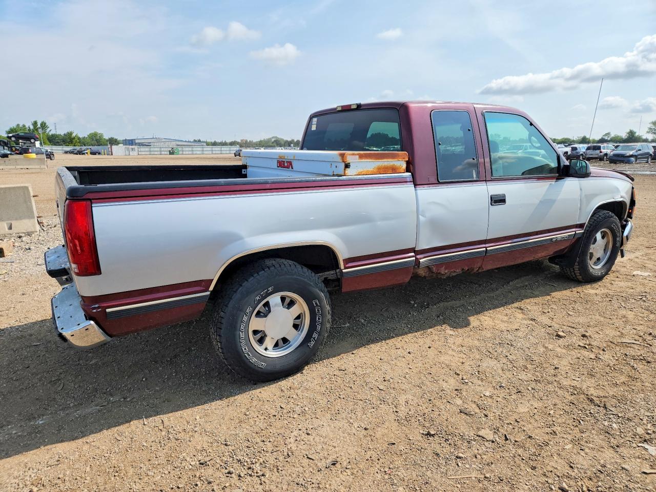 1GCEC19R4VE203441 · 1997 CHEVROLET GMT-400 · 3/12