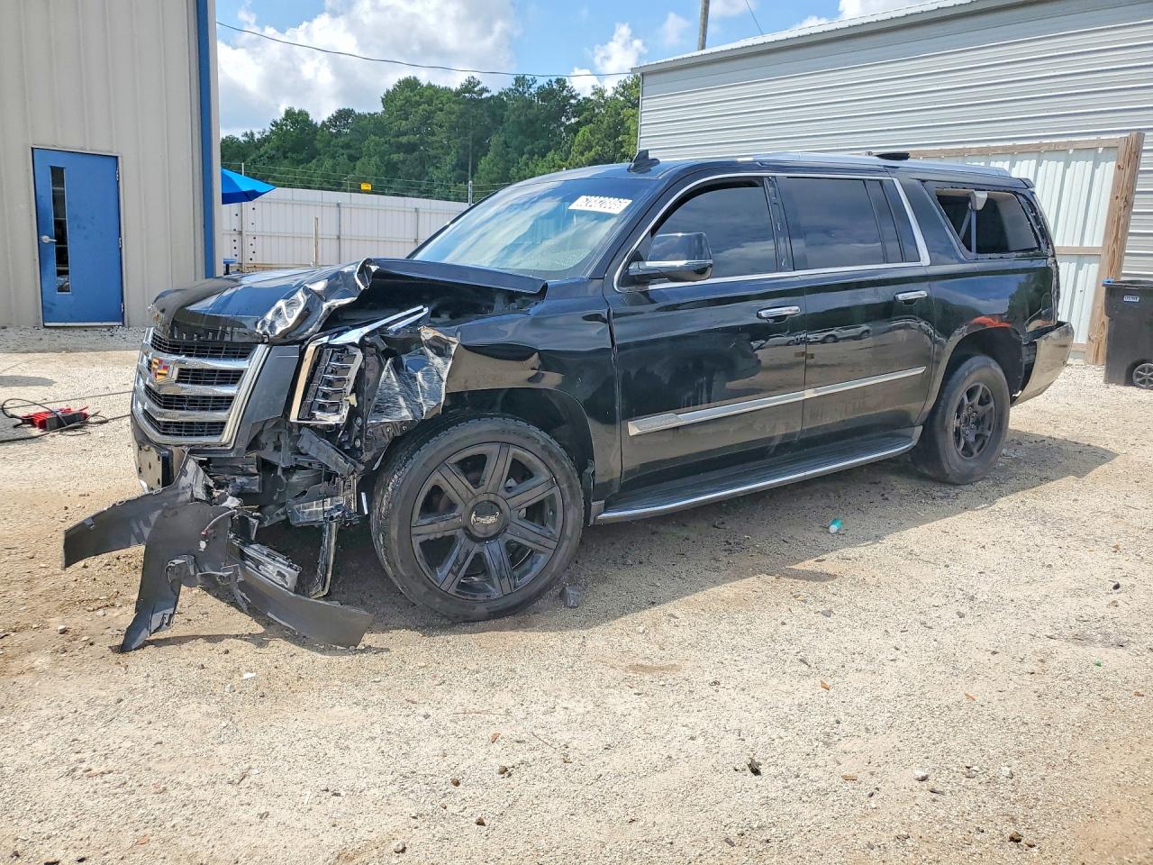 1GYS3JKJ1JR318082 · 2018 CADILLAC ESCALADE