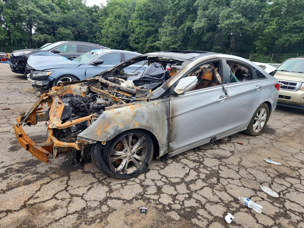 5NPEC4ACXDH672119 · 2013 HYUNDAI SONATA