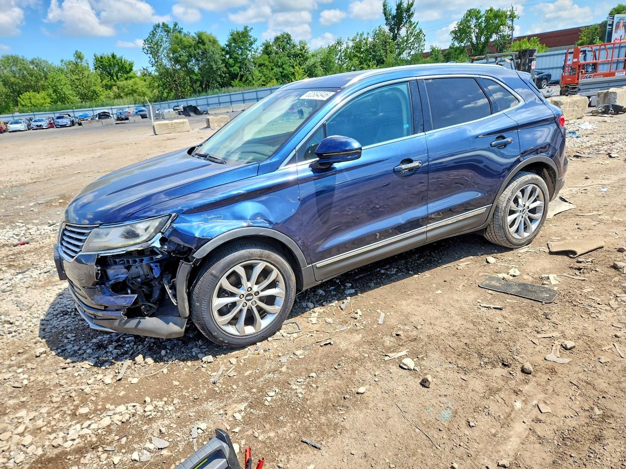 5LMCJ2D98HUL63139 · 2017 LINCOLN MKC
