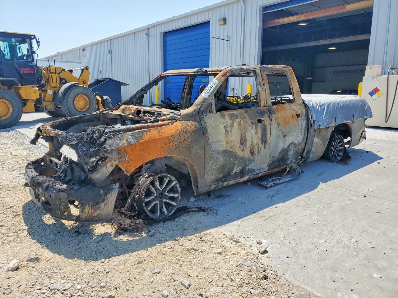 1C6RR7JT1ES472399 · 2014 RAM 1500