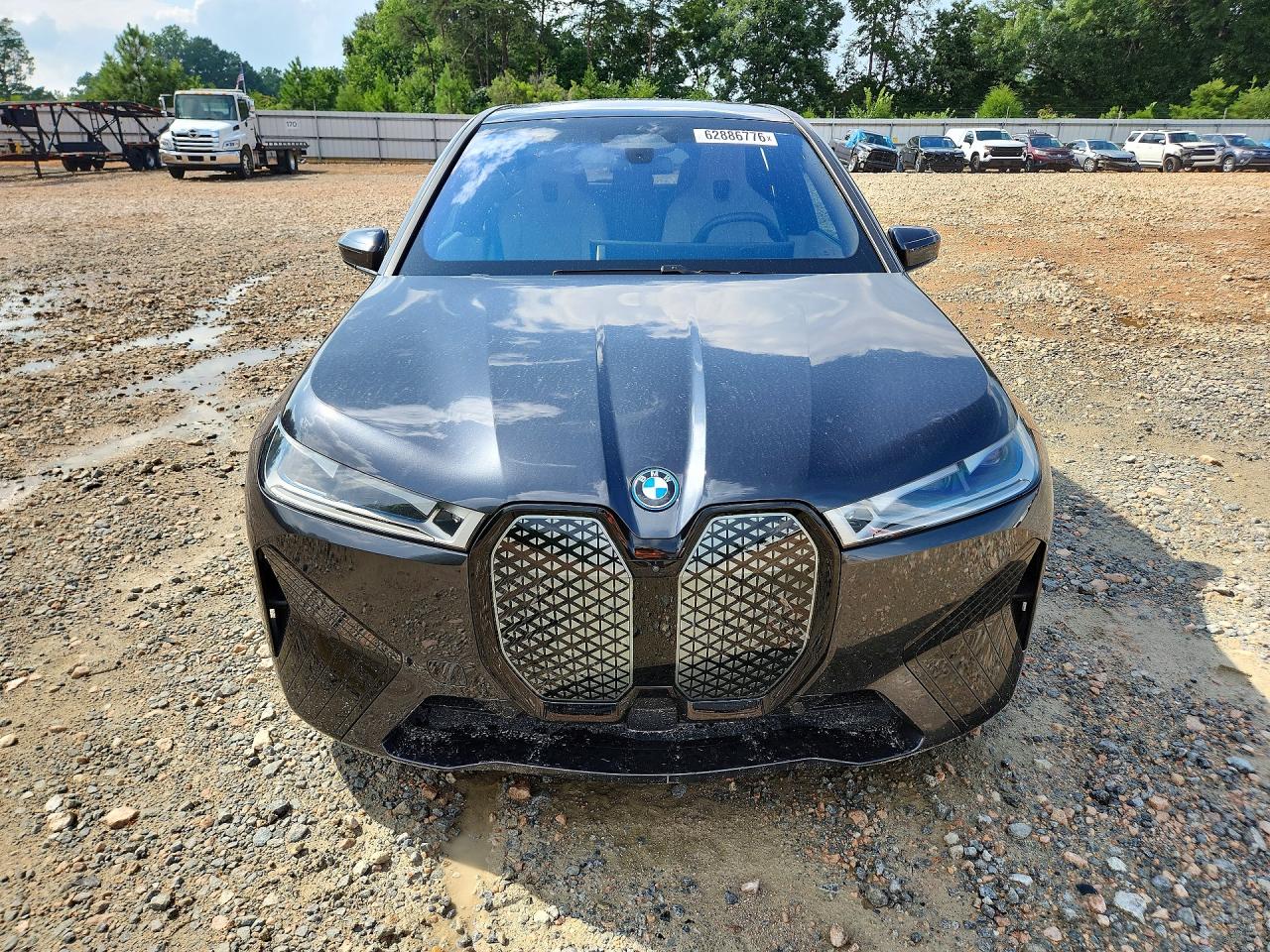 WB533CF07RCP65212 · 2024 BMW IX · 5/13