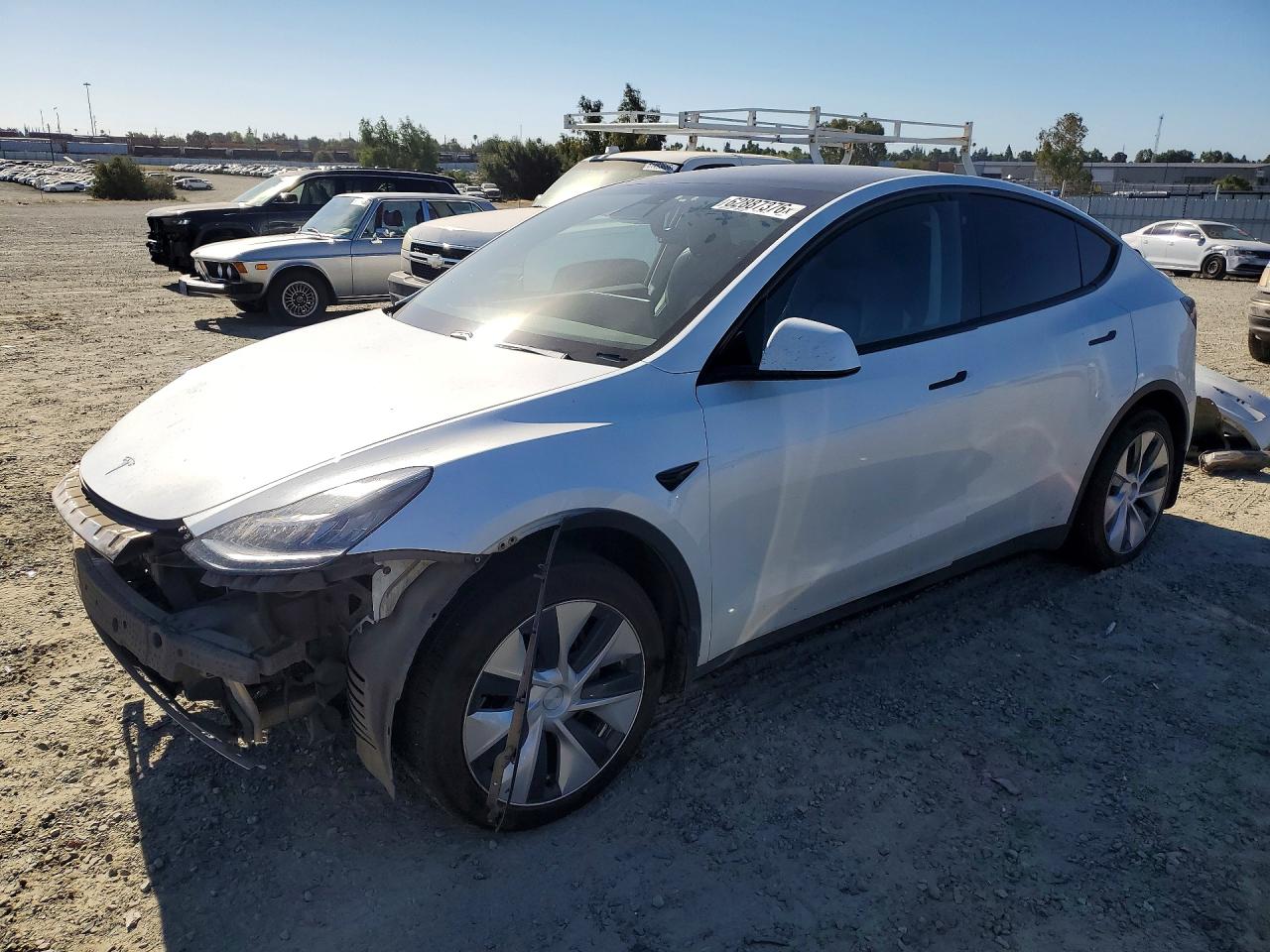 5YJYGDEE1LF057548 · 2020 TESLA MODEL Y