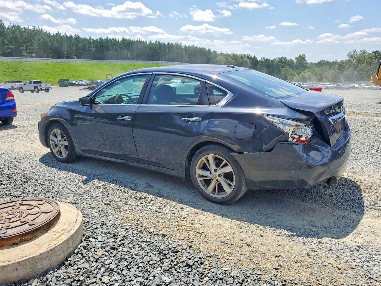 1N4AL3AP2FC232105 · 2015 NISSAN ALTIMA · 2/12