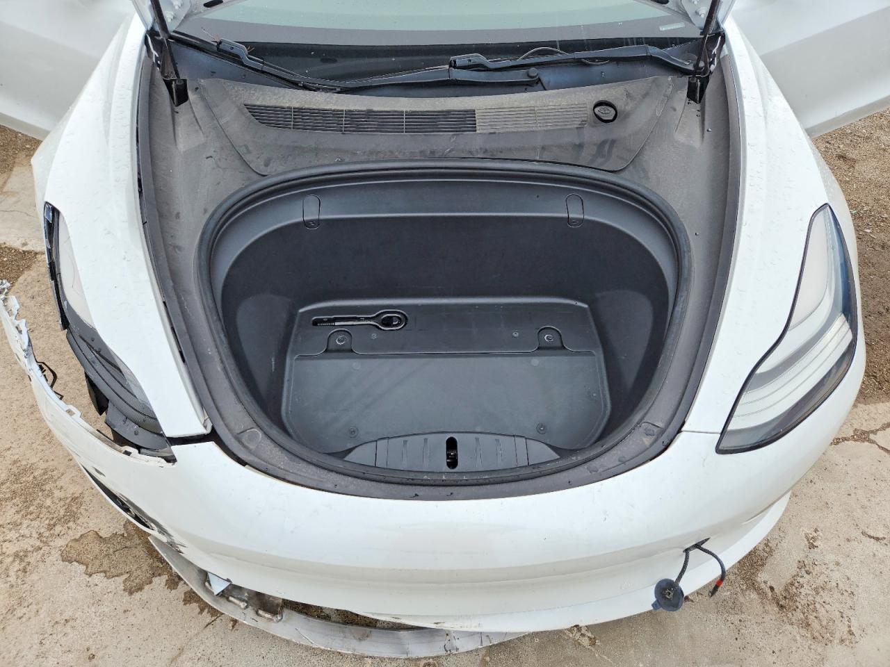 5YJ3E1EB2KF486944 · 2019 TESLA MODEL 3 · 11/12