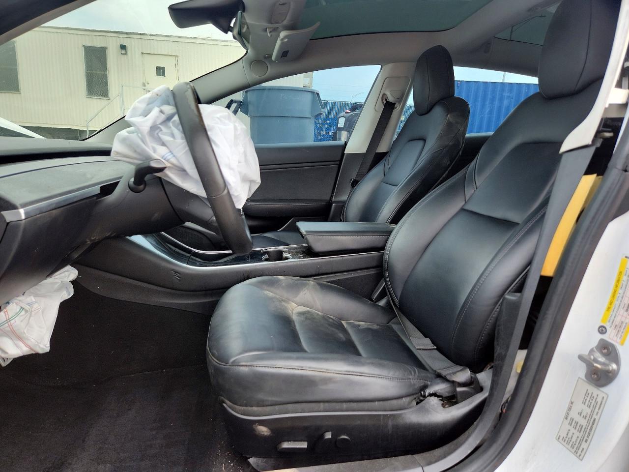 5YJ3E1EB2KF486944 · 2019 TESLA MODEL 3 · 7/12