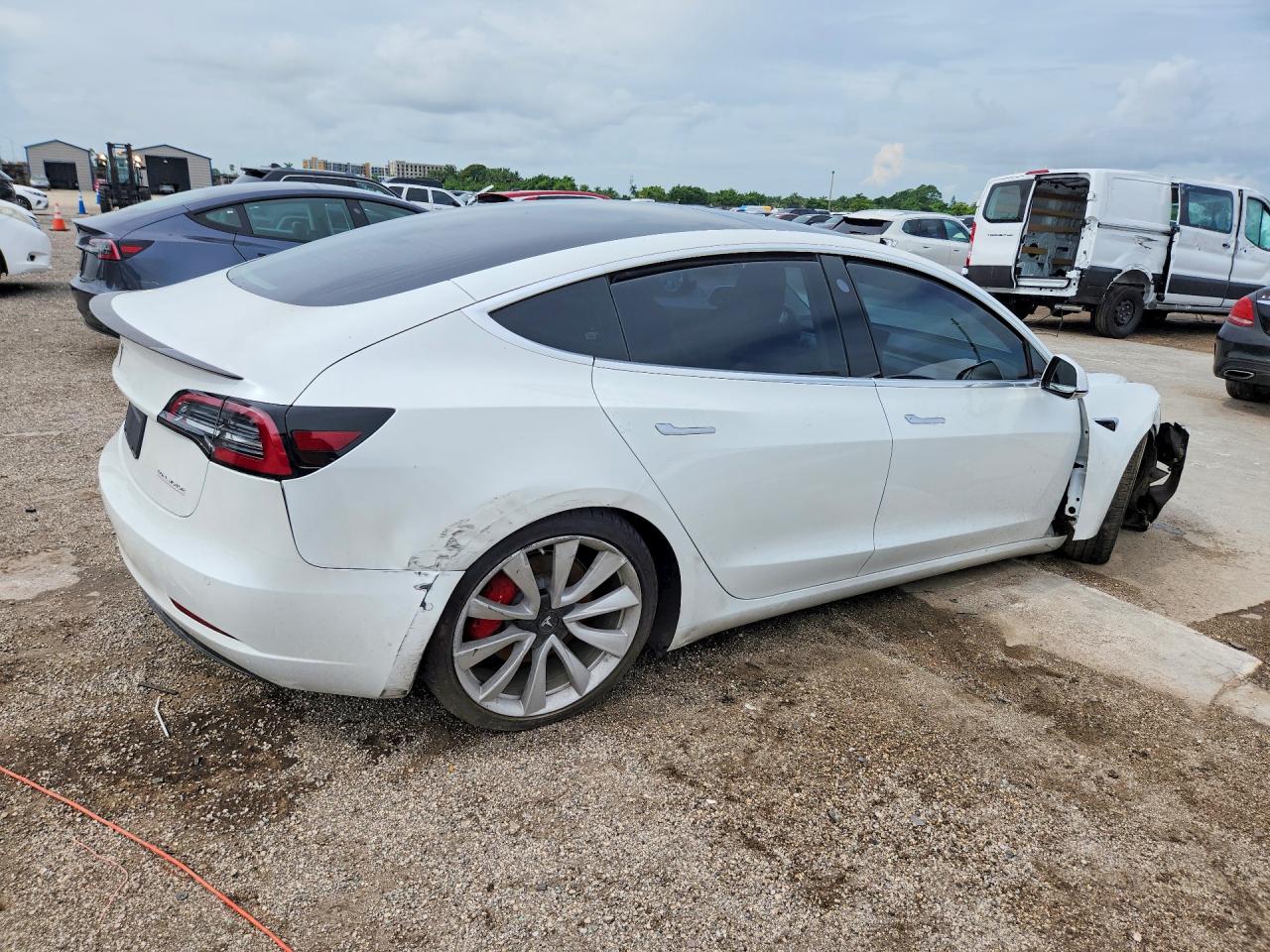 5YJ3E1EB2KF486944 · 2019 TESLA MODEL 3 · 3/12