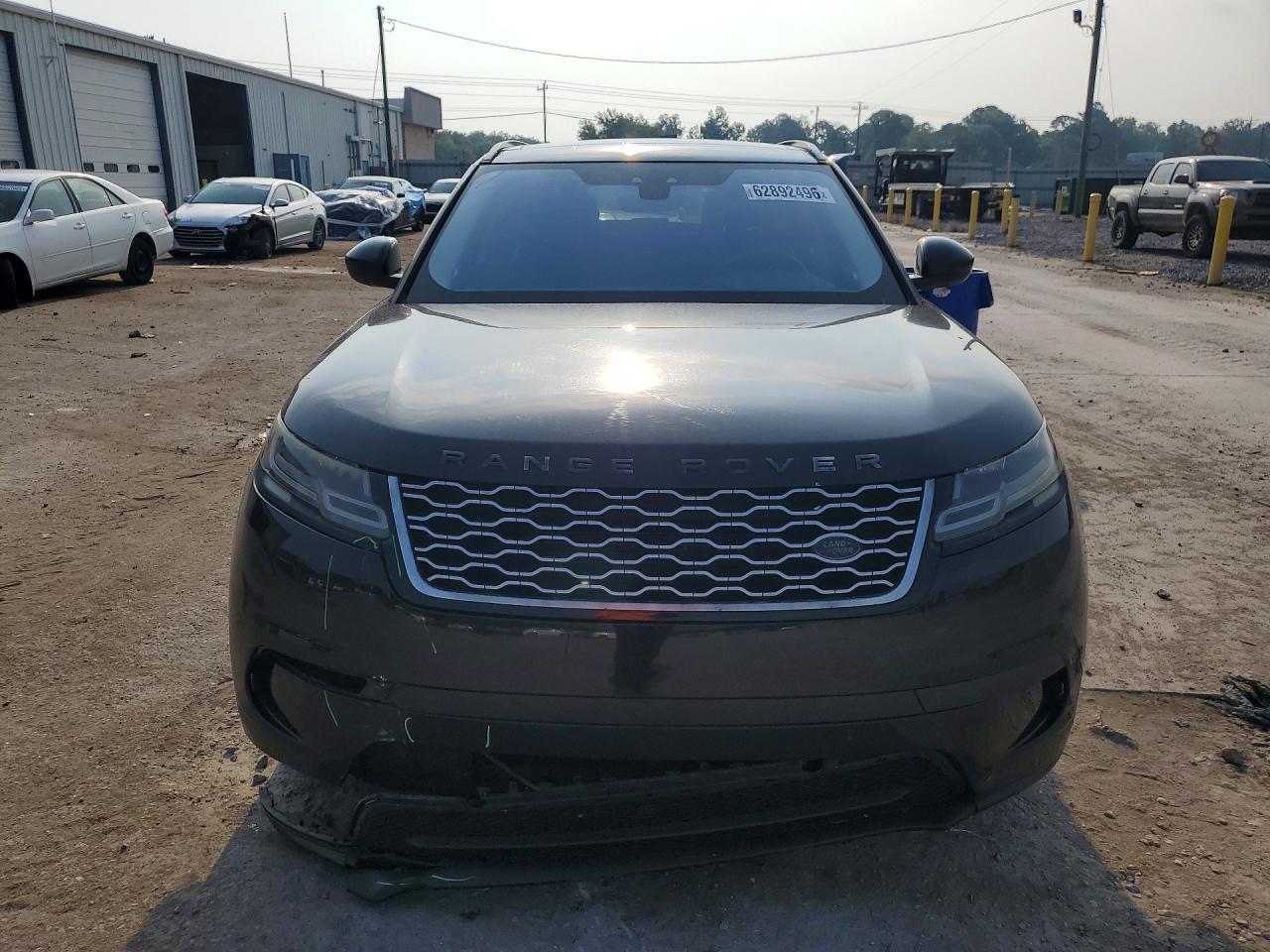SALYB2RV5JA757925 · 2018 LAND ROVER RANGE ROVER VELAR · 5/12