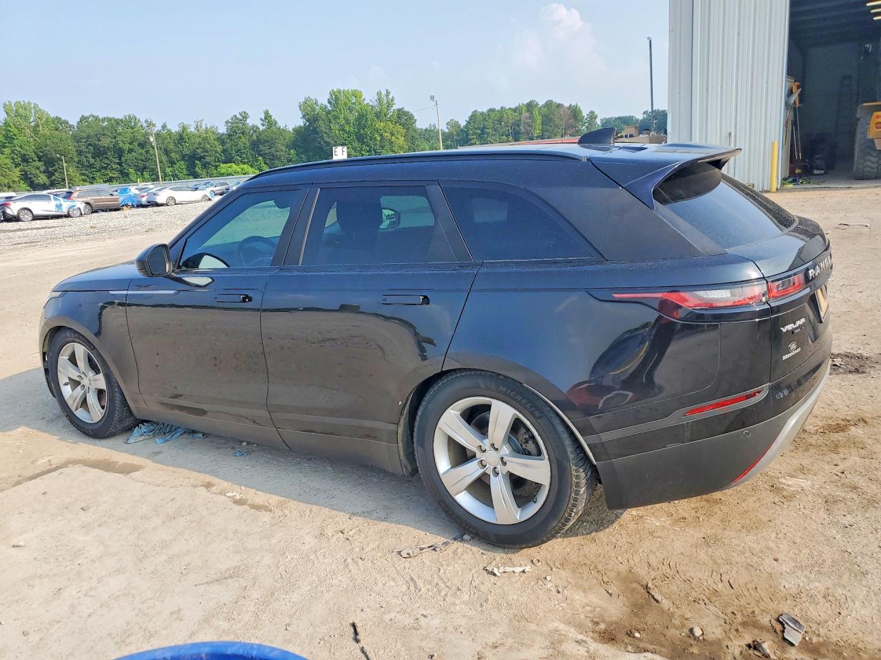 SALYB2RV5JA757925 · 2018 LAND ROVER RANGE ROVER VELAR · 2/12