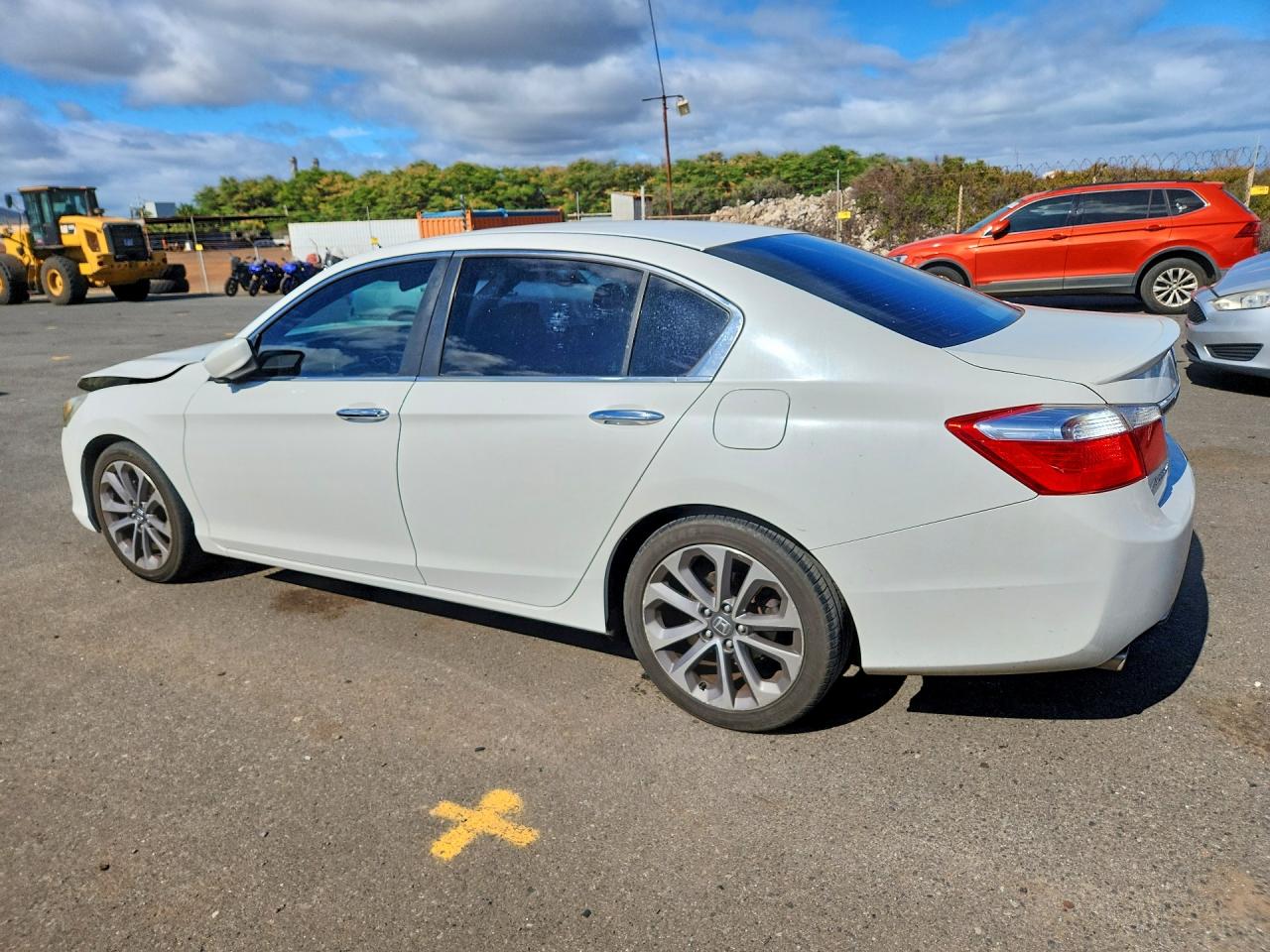 1HGCR2F57DA142588 · 2013 HONDA ACCORD · 2/12