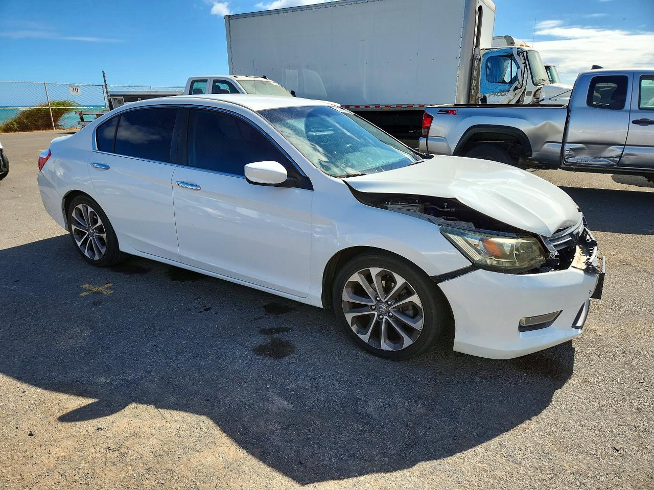 1HGCR2F57DA142588 · 2013 HONDA ACCORD · 4/12