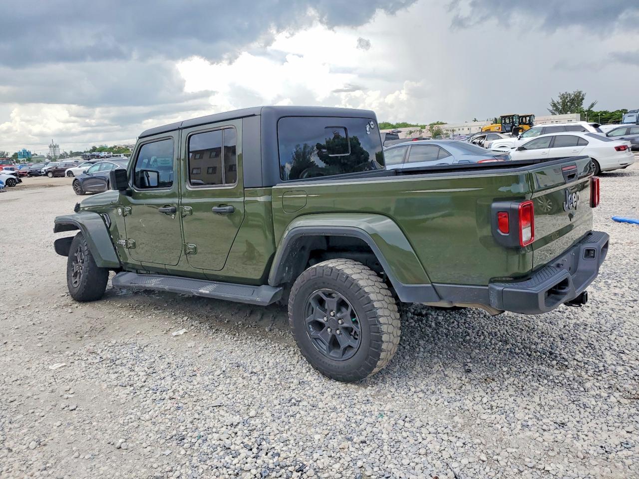 1C6HJTFGXPL552157 · 2023 JEEP GLADIATOR · 2/12