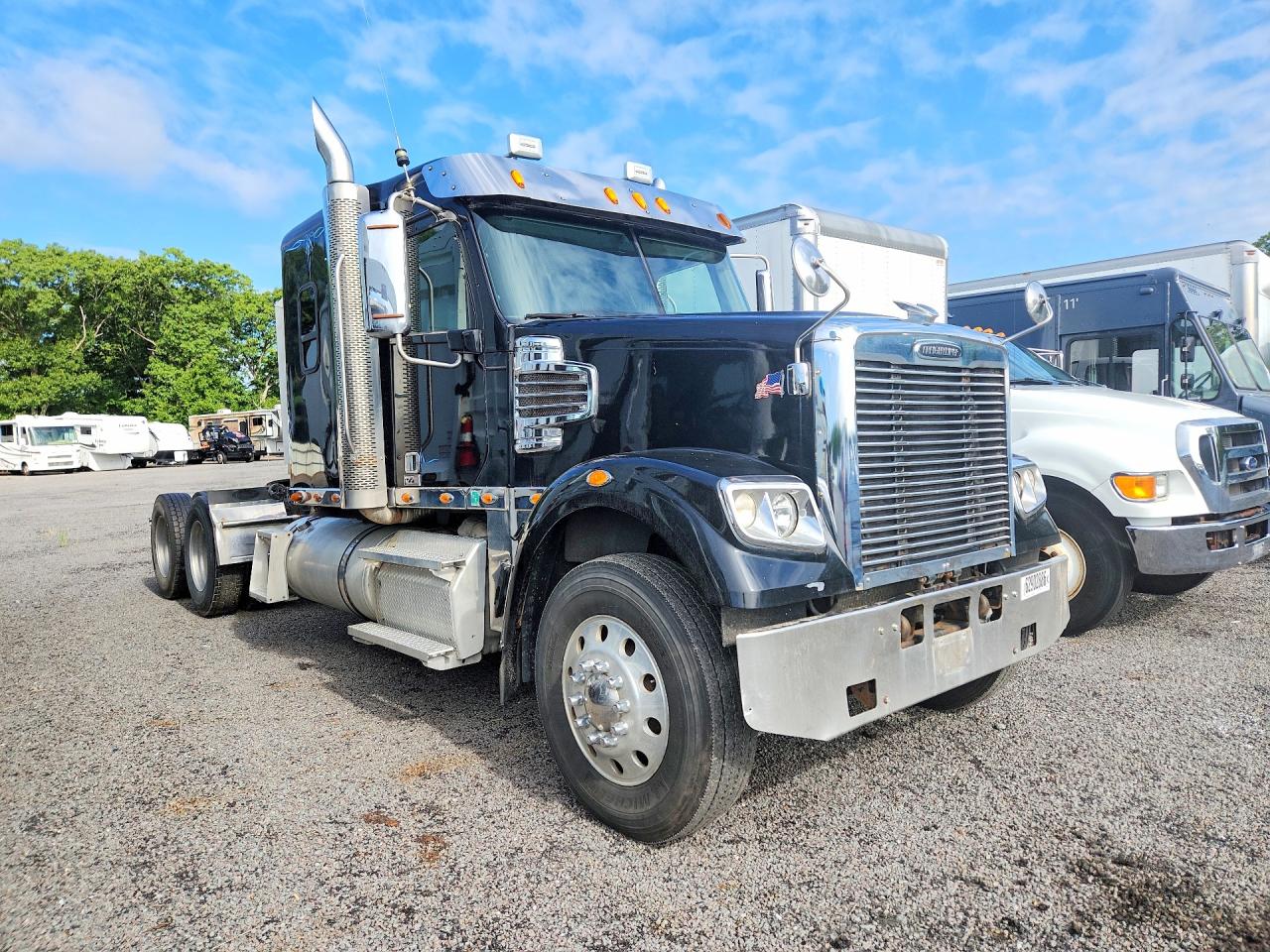 3AKJGND11FDGR4029 · 2015 FREIGHTLINER 122SD · 4/13
