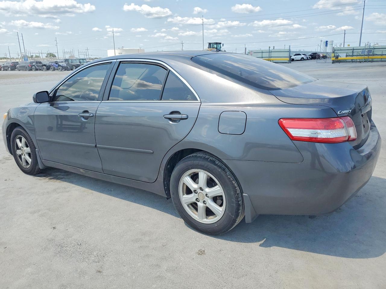 4T4BF3EK1AR015539 · 2010 TOYOTA CAMRY · 2/12