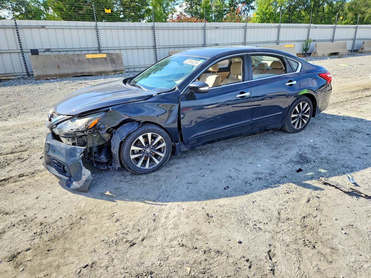 1N4AL3AP5GC283793 · 2016 NISSAN ALTIMA