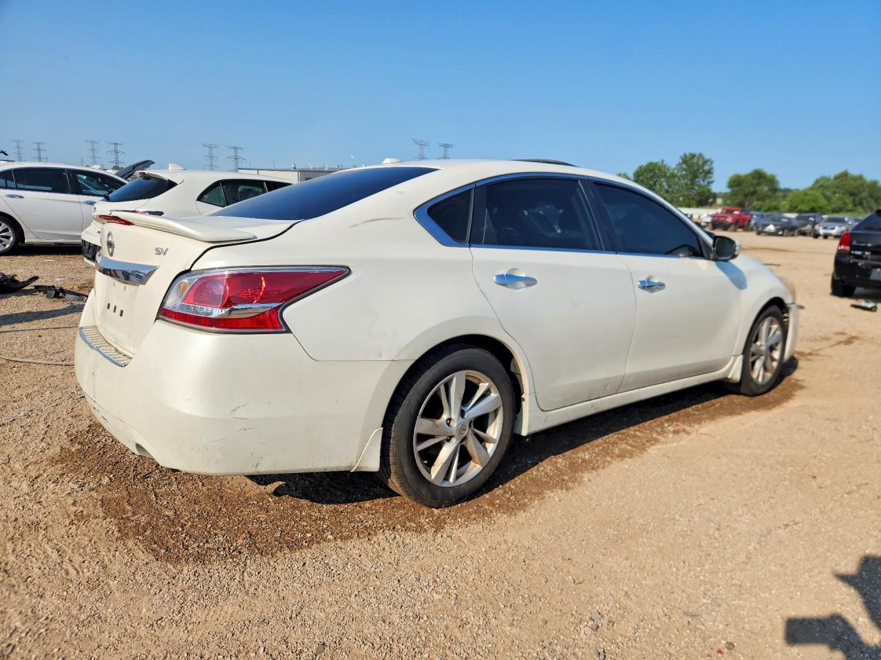 1N4AL3AP0FC581800 · 2015 NISSAN ALTIMA · 3/12