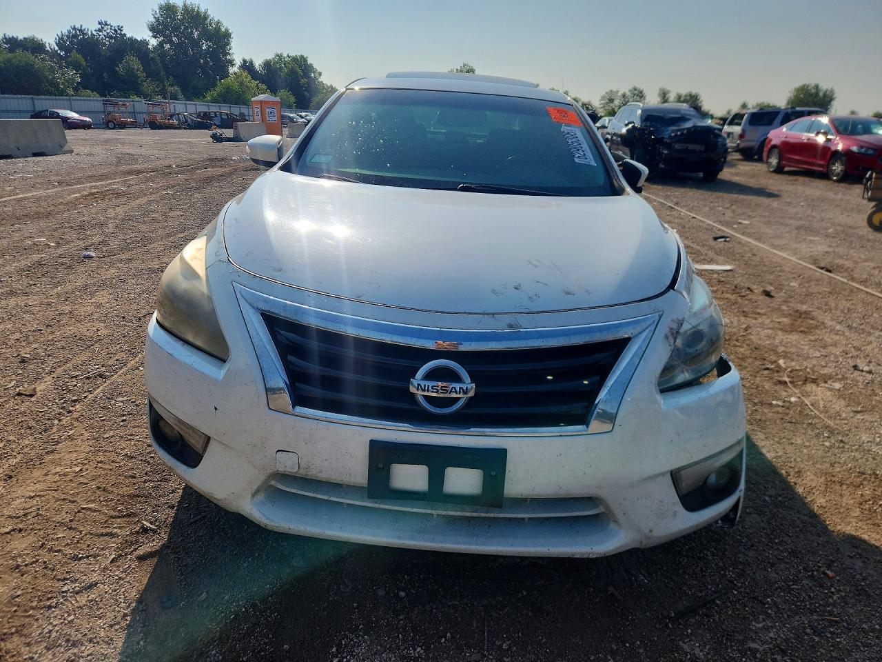 1N4AL3AP0FC581800 · 2015 NISSAN ALTIMA · 5/12