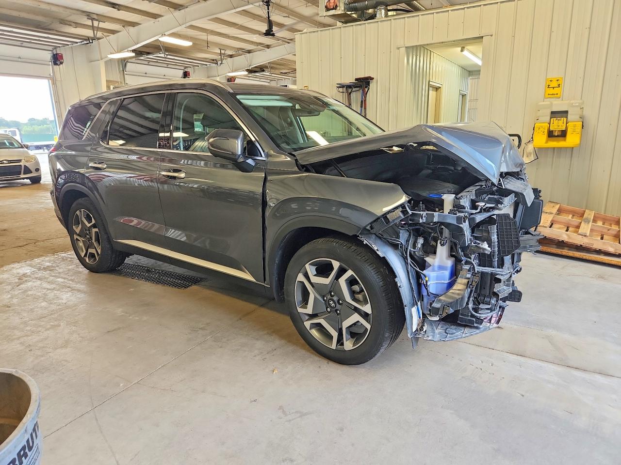 KM8R4DGE2SU839692 · 2025 HYUNDAI PALISADE · 4/14