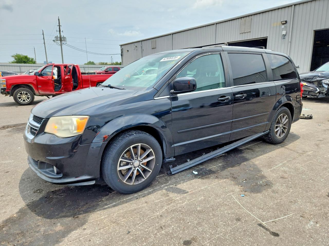 2C4RDGCG9HR786704 · 2017 DODGE CARAVAN