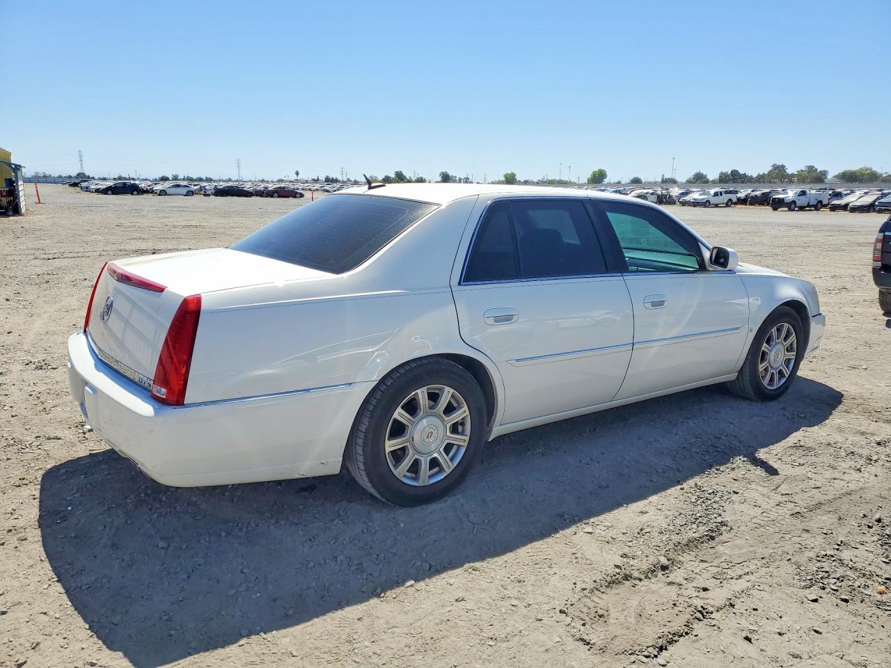 1G6KD57Y58U211160 · 2008 CADILLAC DTS · 3/12