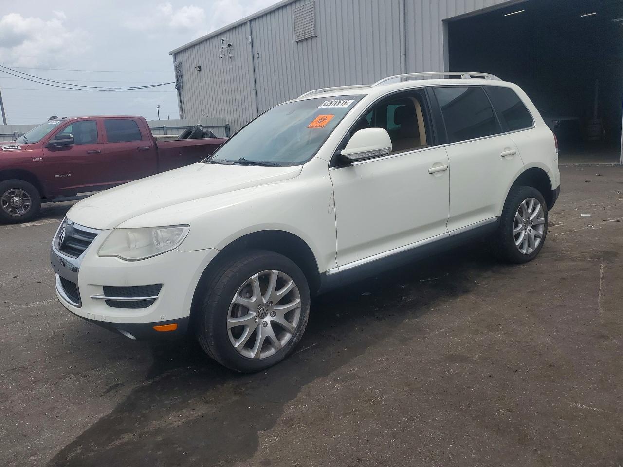 WVGBF7A95AD004354 · 2010 VOLKSWAGEN TOUAREG