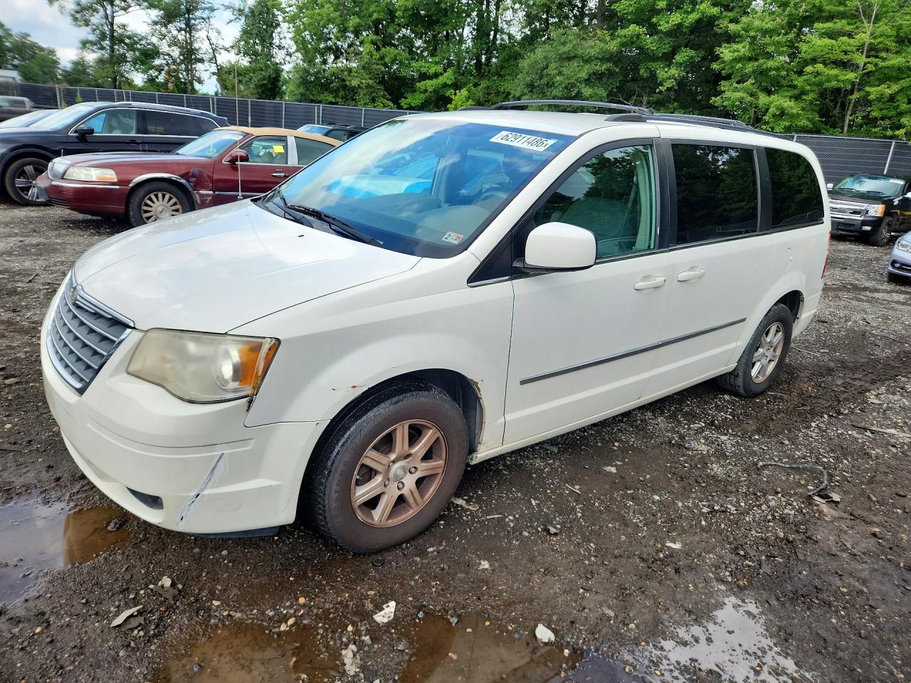 2A4RR5D10AR229129 · 2010 CHRYSLER TOWN & COUNTRY