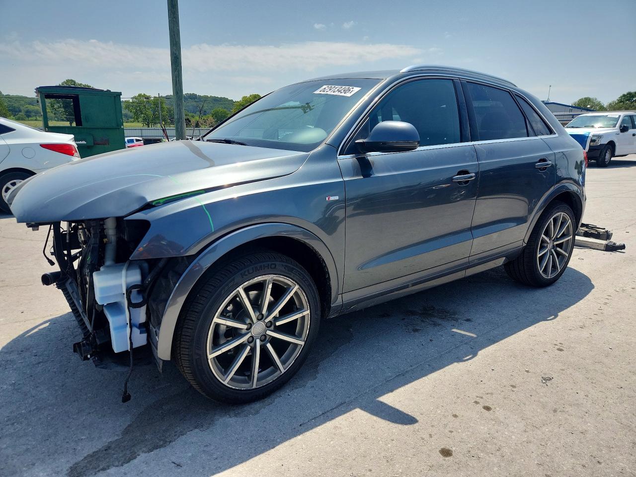 WA1JCCFS7JR019349 · 2018 AUDI Q3