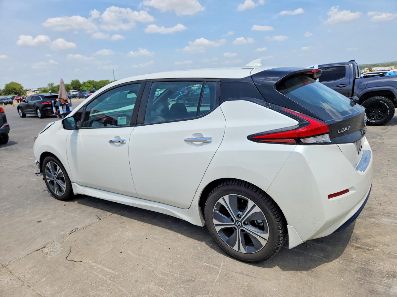 1N4AZ1CP1LC301815 · 2020 NISSAN LEAF · 2/14